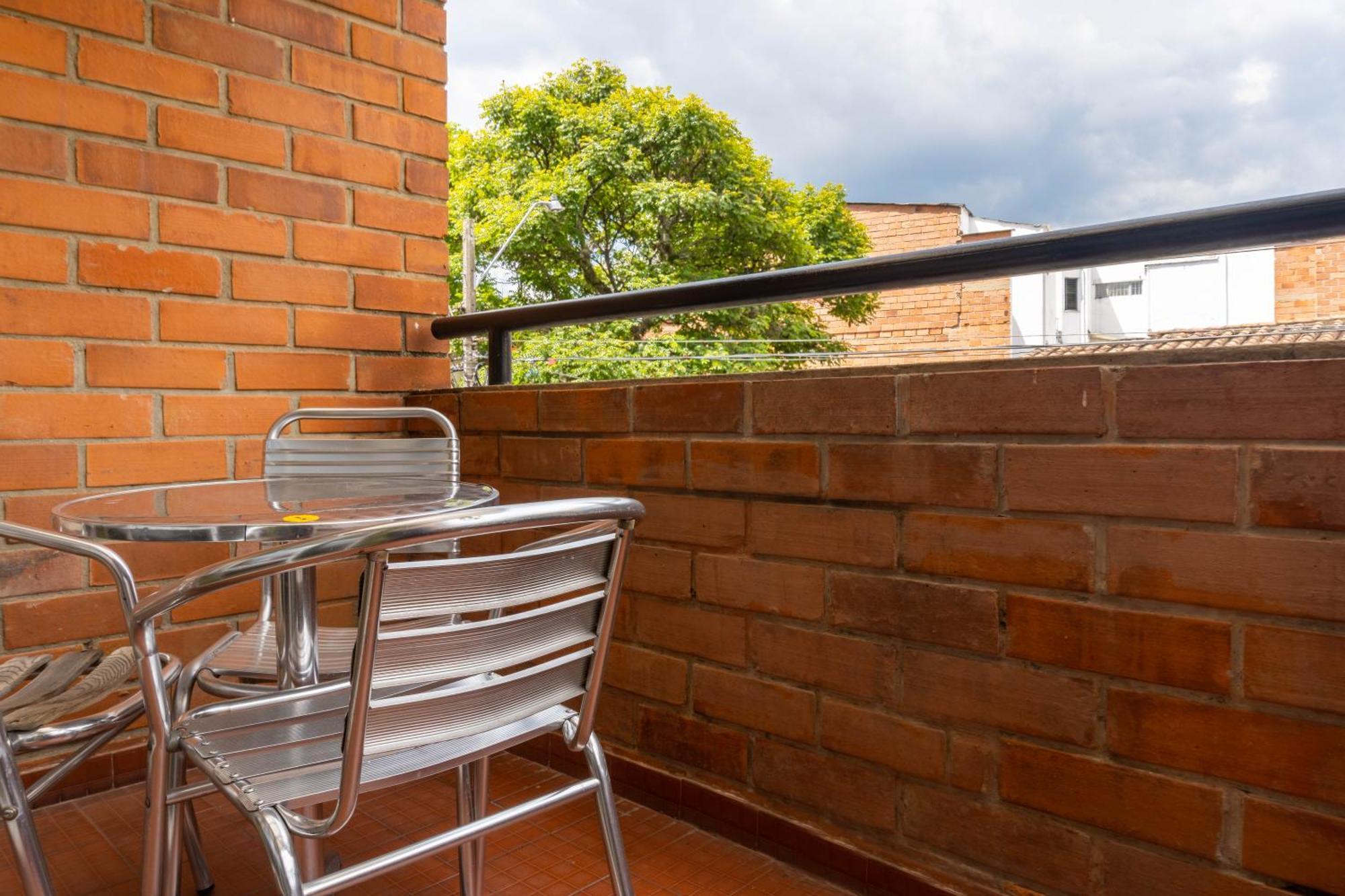 Casa Blanca Laureles 3*