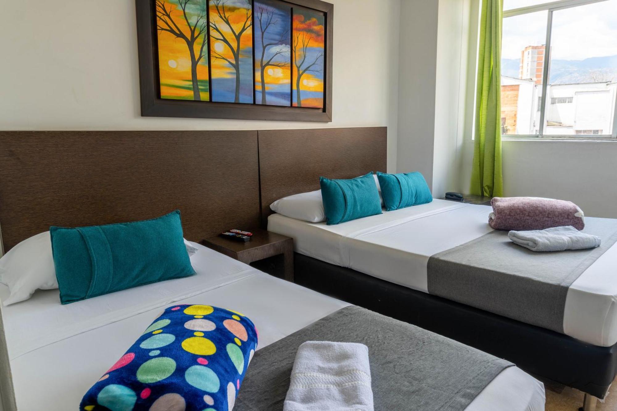 Casa Blanca Laureles 3*