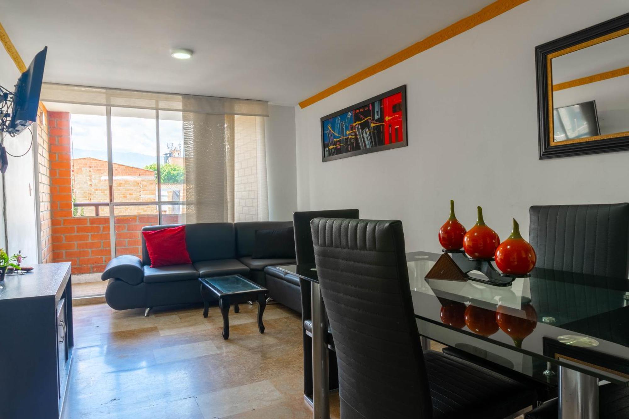 Casa Blanca Laureles Hotel
