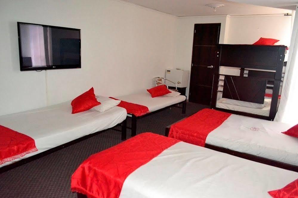 Casa Blanca Laureles Hotel
