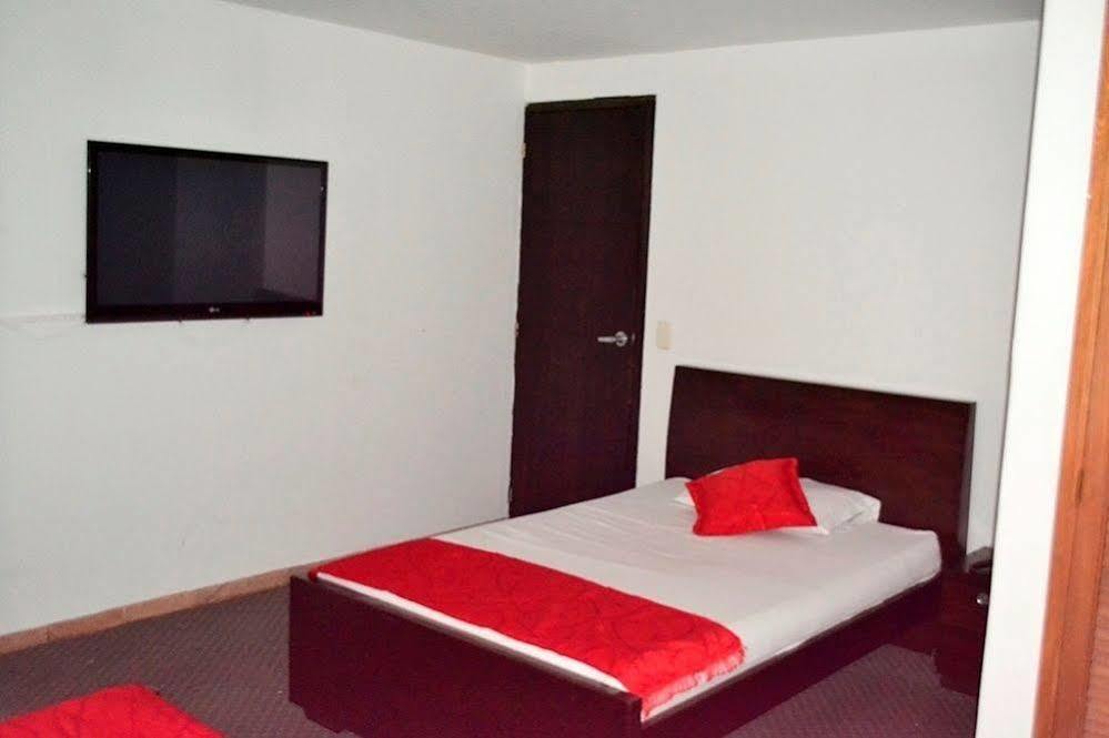 Hotel Casa Blanca Laureles 3*